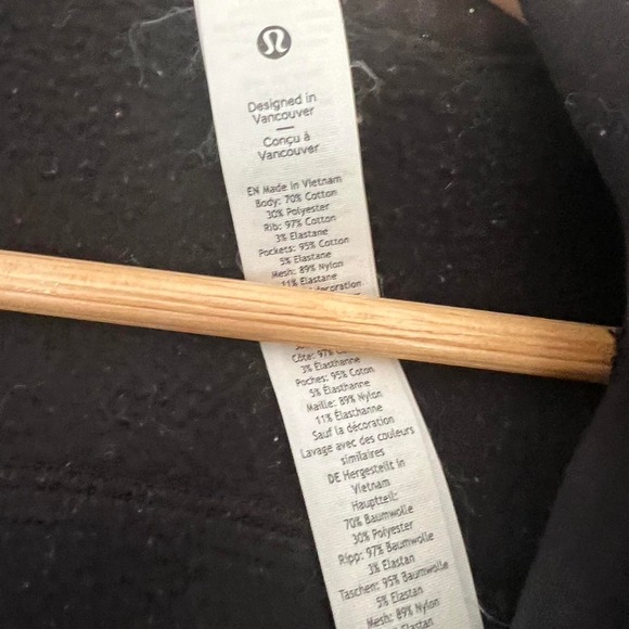 Lululemon scuba black hoodie barely - Picture 2 of 4